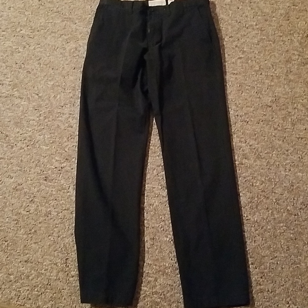 Old Navy classic khakis